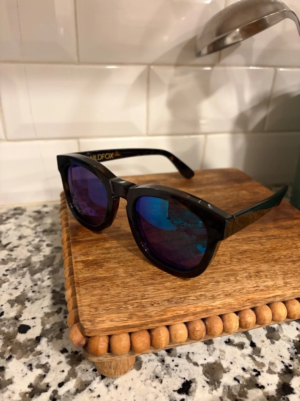Wildfox sunnies classic fox blue green shades sunglasses